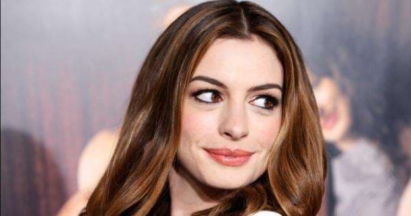 7 Film Terbaik Anne Hathaway yang Wajib Ditonton