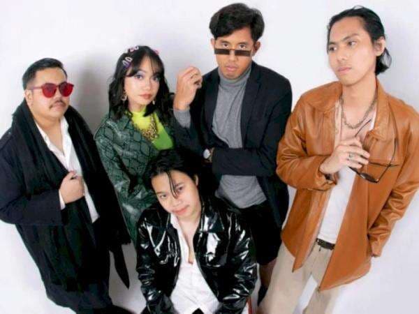 Chord 'Anything You Want' Reality Club, Liriknya Romantis!