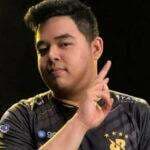 R7 Dikabarkan Pensiun Akibat Cedera Tangan, Benarkah?