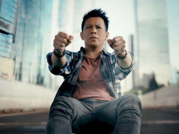 Makna dan Lirik Lagu 'Khayalan Tingkat Tinggi', Kisah Jatuh Cinta Pandangan Pertama