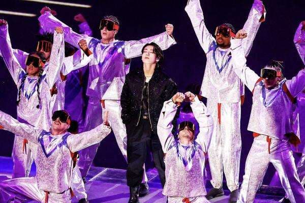 Jungkook BTS Tampil di Pembukaan Piala Dunia 2022 Qatar, Nyanyikan Soundtrack Ini