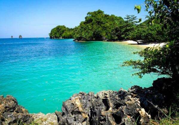 5 Private Beach di Malang Dengan Informasi Tiket, Daya Tarik, Lokasi 5 Private Beach di Malang Dengan Informasi Tiket, Daya Tarik, Lokasi