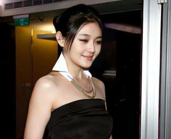 Barbie Hsu Tak Dinafkahi Mantan