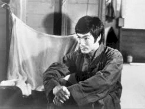 Fakta Kematian Bruce Lee Terungkap, Misteri Tewas Diranjang Kekasih Gelap Terjawab