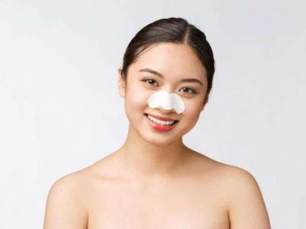 7 Cara Pakai Acne Patch, Praktis dan Bermanfaat!