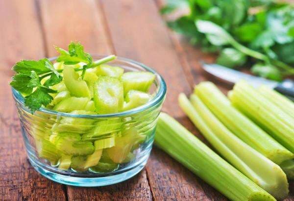 Seledri dan Kacang Panjang Bikin Asam Urat Rontok, Ini Ramuan dr. Zaidul Akbar