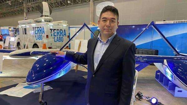 “Lumba-Lumba Terbang" Bantu Penyelamatan Nyawa Saat Bencana