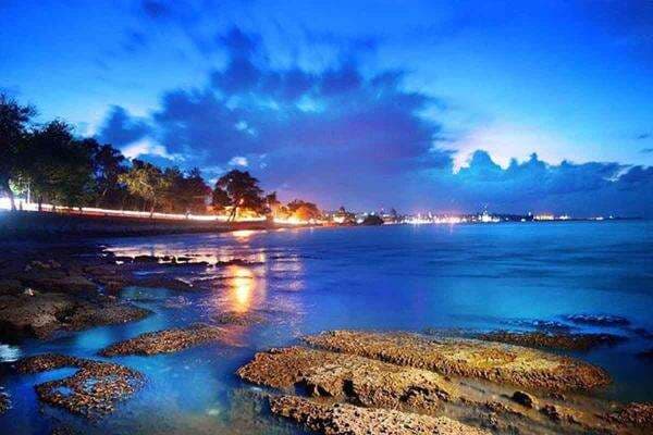 3 Rekomendasi Pantai Populer di Lamongan, Destinasi Liburan yang Tepat