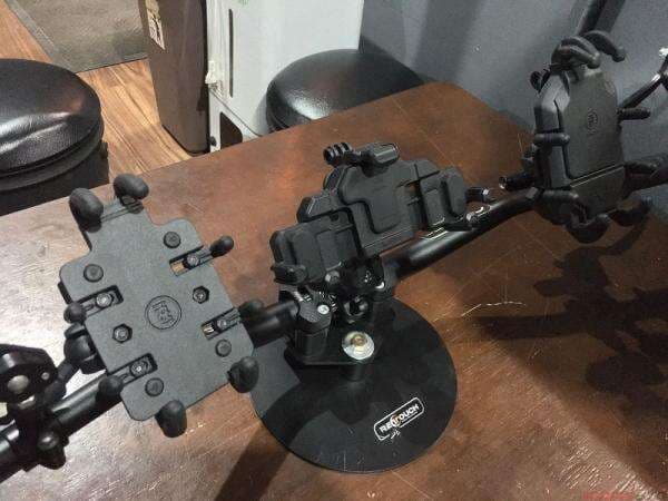 Phone Holder Osopro, Memiliki Damper Untuk Meredam Guncangan