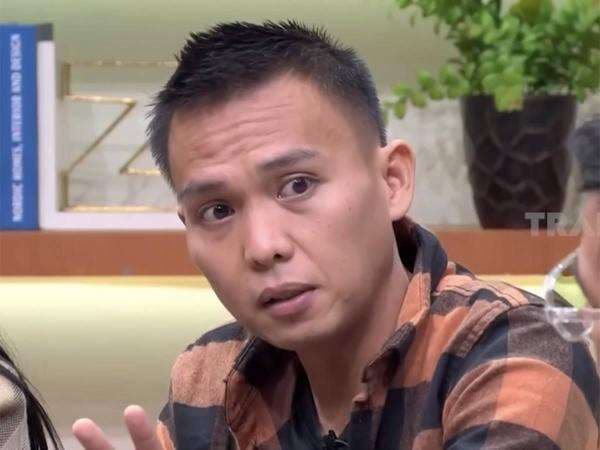 Ramalan 2023, Hard Gumay Sebut Ada Kejadian Mengejutkan Pada Artis Berinisial R Ramalan 2023, Hard Gumay Sebut Ada Kejadian Mengejutkan Pada Artis Berinisial R