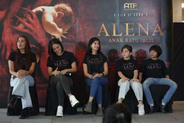 Wulan Guritno hingga Ririn Ekawati Bintangi Film Alena Anak Ratu Iblis