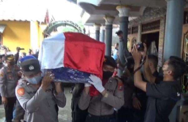 Jenazah Kru Helikopter Jatuh Briptu Khoirul Anam Dimakamkan di Magetan