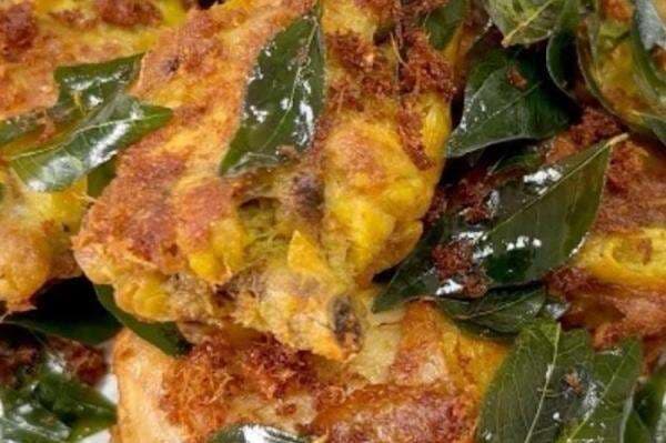 Resep Ayam Goreng Daun Kari ala Chef Fajar Alam Setiabudi, Bikin Makan jadi Tambah!