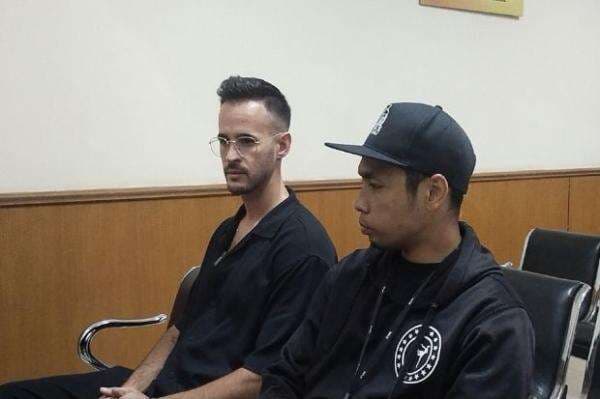 Pacar Bule Hadiri Sidang Nikita Mirzani, Mau Berikan Kejutan