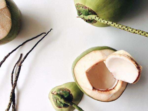 Manfaat Air Kelapa ini Ampuh Bikin Kolesterol dan Darah Tinggi Rontok, Kata dr. Zaidul Akbar
