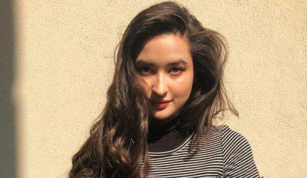 Profil Stephanie Poetri, Fakta Uniknya yang Mungkin Belum Kamu Tau! Profil Stephanie Poetri, Fakta Uniknya yang Mungkin Belum Kamu Tau!