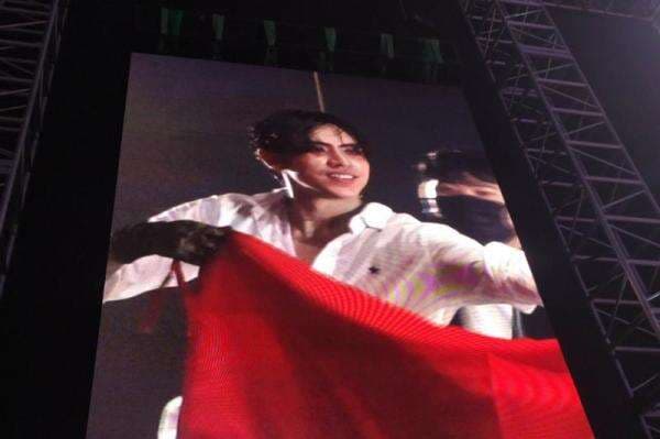 DPR IAN DKK Tutup The Regime World Tour 2022, Kibarkan Bendera Merah Putih: Terima Kasih Semuanya