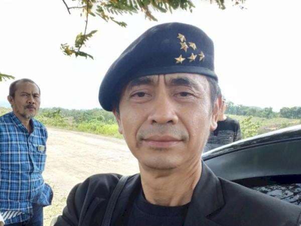 Lord Rangga Kabarnya Meninggal Dunia, 5 Gaya Khas Pakai Topi Baret Ini Selalu Jadi Sorotan