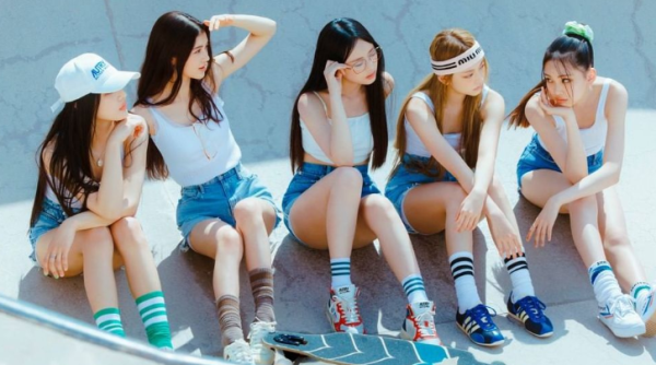 Lirik Lagu Hype Boy - NewJeans Lengkap dengan Terjemahan