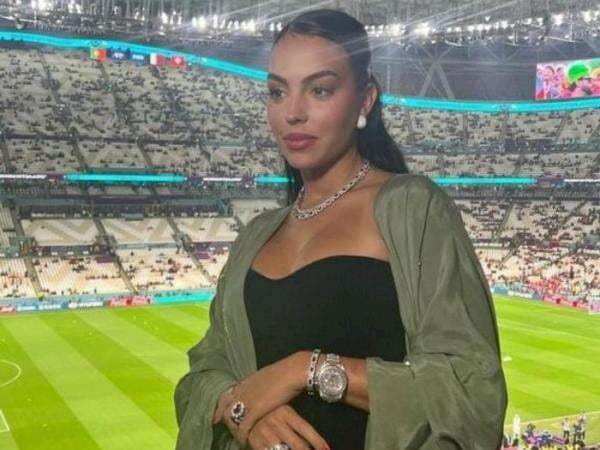 Penampilan Kekasih Cristiano Ronaldo, Sindir Portugal CR7 Jadi Pemain Cadangan Piala Dunia