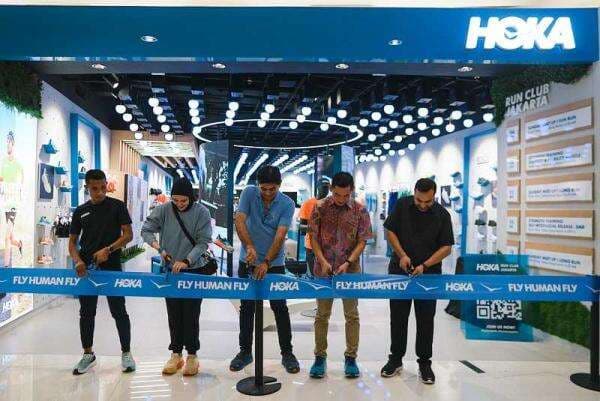 Merek Sepatu Hoka Buka Toko Kedua di Senayan City