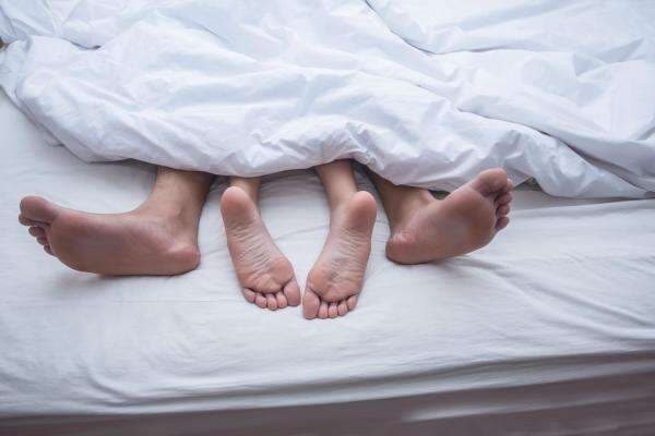 Bahaya untuk Kesehatan, Ini 6 Alasan Posisi Seks yang Dilarang dalam Islam