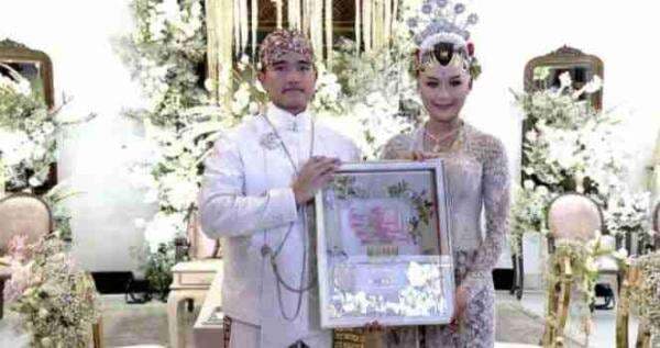 Penasaran? Ini Total Mas Kawin Kaesang untuk Erina