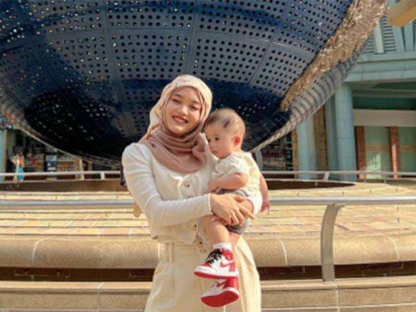 Putri Delina Ungkap Alasan Sule Tak Hadir di Pesta Ulang Tahun Adzam