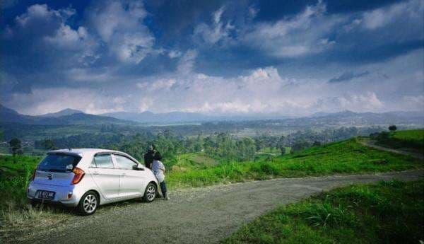 Daftar Rental Mobil Malang yang Sedia Paket Wisata dan Buka 24 Jam