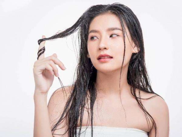 5 Rekomendasi Shampo untuk Rambut Kering: Hasilnya Halus Kaya Perawatan di Salon!