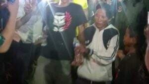 Empat Jam di Atas Tower Provider, Aji Akhirnya Turun dengan Selamat