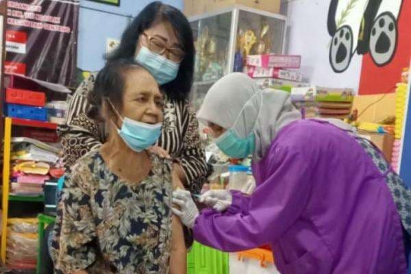 Jadwal Vaksin Covid-19 Terbaru Surabaya, Tersedia Dosis Empat