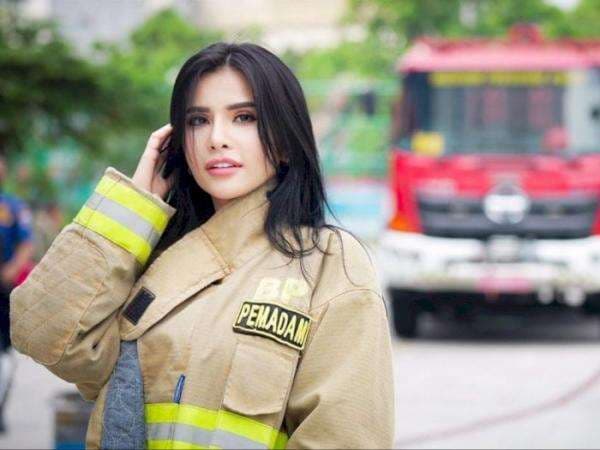 Sering Dikira Usia 20-an, Rupanya Ini Rahasia Awet Muda Maria Vania