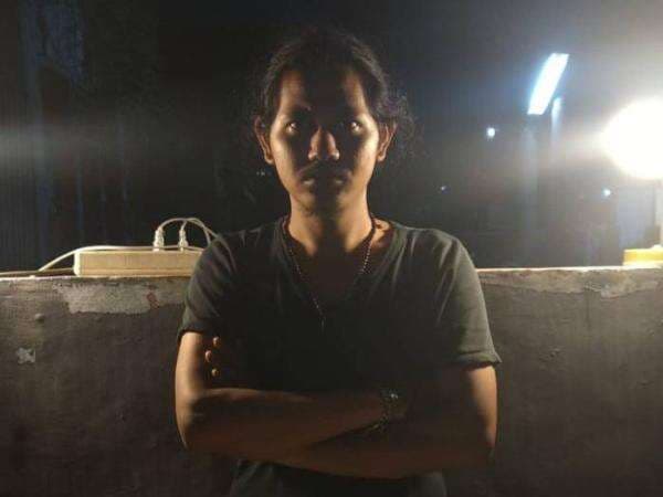 Awalnya Hobi Bongkar Motor, Fadil Kini Sukses Bangun Bengkel Sendiri Awalnya Hobi Bongkar Motor, Fadil Kini Sukses Bangun Bengkel Sendiri