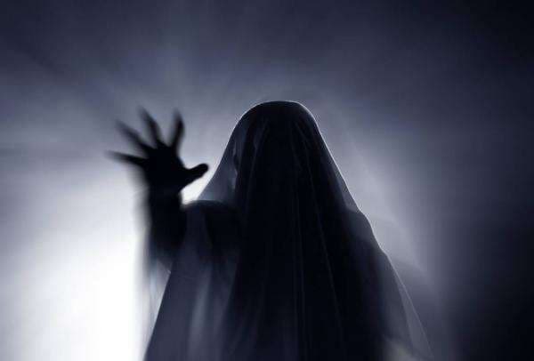 Benarkah Arwah Gentayangan Bisa Merasuki Tubuh Manusia? Ini Kajian Buya Yahya