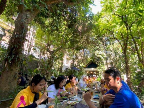 Tugu Lor: Tempat Berburu Kuliner Yogya yang Asyik, Menu Andalannya Kopi