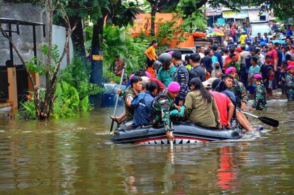 Ribuan Rumah Terendam Banjir di Makassar