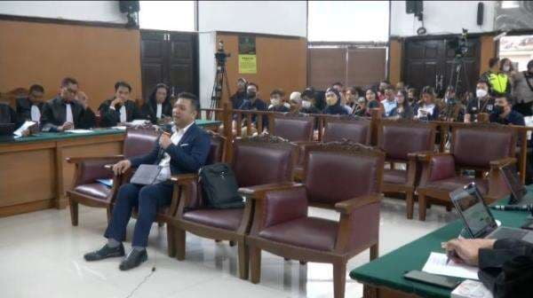 Hadiri Sidang Bharada E, Ahli Sebut Pelaku Atas Perintah Jabatan Bisa Tak Dipidana