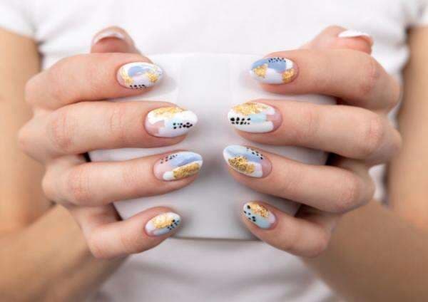 Kuku Rusak Setelah Pakai Nail Art Gel? Ini Tips Mengatasinya!
