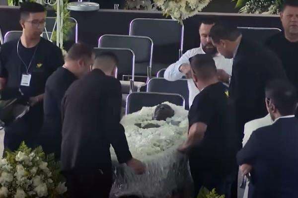 Raja Bola, Pencetak Lebih 1000 Gol, Dimakamkan di Memorial Necropole Ecumenica