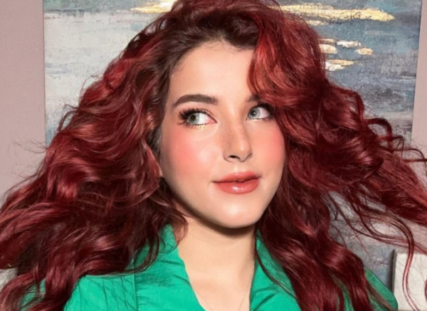 Jadi Warna Rambut yang Hits di Awal Tahun 2023, Ini 4 Cat Rambut Warna Merah yang Wajib Coba!