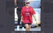 Kim Kardashian Pakai Jersey Roma,  Mamma Mia, Kim!