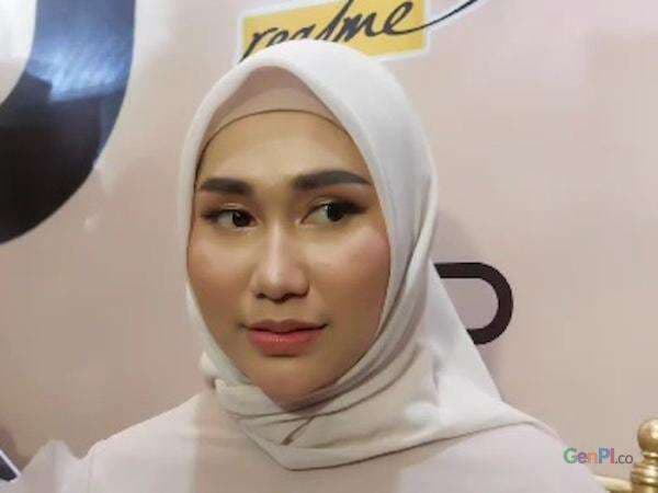 Wanita Diduga Selingkuhan Putra Siregar Dibongkar, Gayanya Mirip Septia