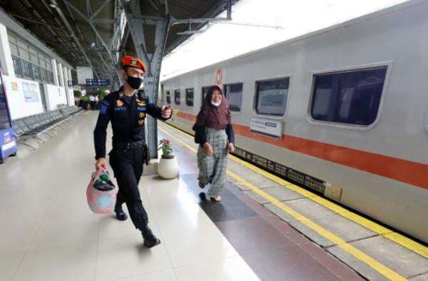 Lagi Low Season tapi Harga Tiket KA Naik, Ada Apa?