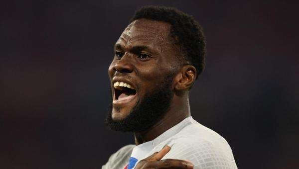 Sempat Alot, Inter Milan Lanjutkan Negosiasi Gaet Franck Kessie dari Barcelona