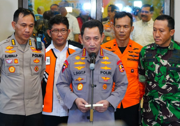 Petugas Gabungan Evakuasi Kapolda Jambi dkk, Kapolri: Terima Kasih