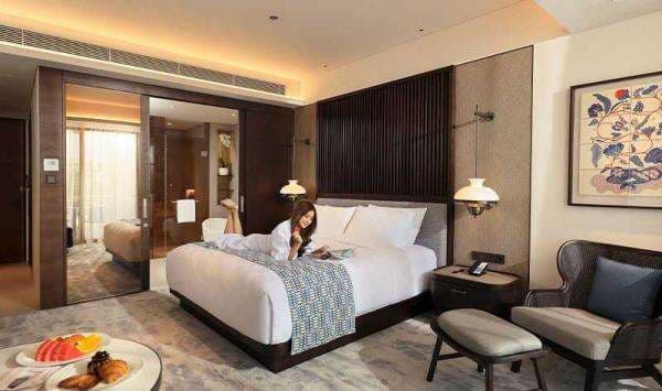 7 Rekomendasi Hotel dekat Simpang Lima Semarang, Murah dan Modern! 7 Rekomendasi Hotel dekat Simpang Lima Semarang, Murah dan Modern!