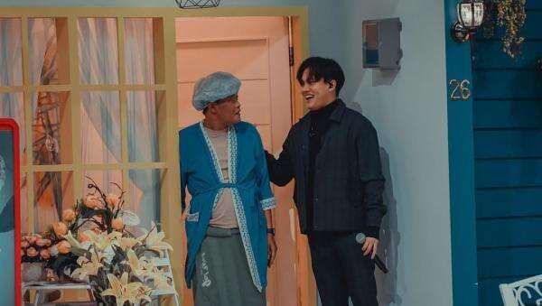 Sule Tetap Beri Uang Jajan Meski Anak Punya Penghasilan Sendiri Sule Tetap Beri Uang Jajan Meski Anak Punya Penghasilan Sendiri