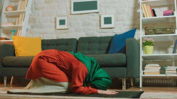 Tata Cara Sujud Tilawah Di Dalam dan Luar Salat