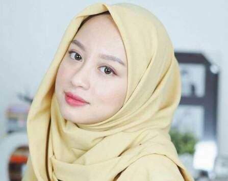 Ulah Gita Savitri Kembali Disorot, Dukung LGBT? karena Aksinya